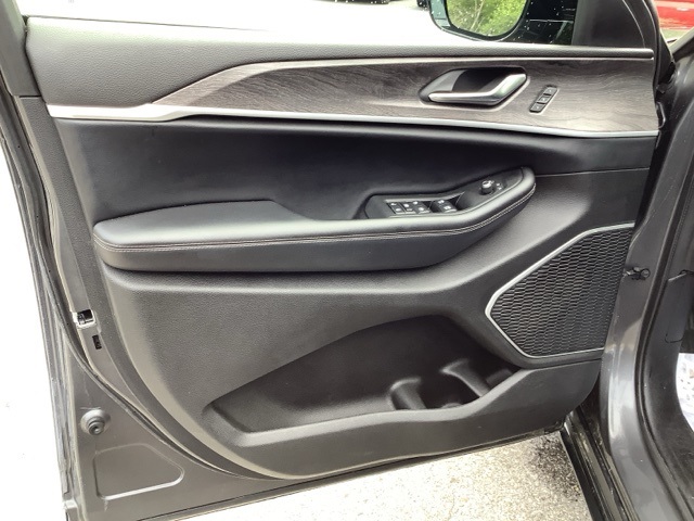 2021 Jeep Grand Cherokee Limited photo 11
