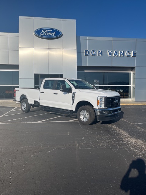 2023 Ford F-350 Super Duty XL's photo