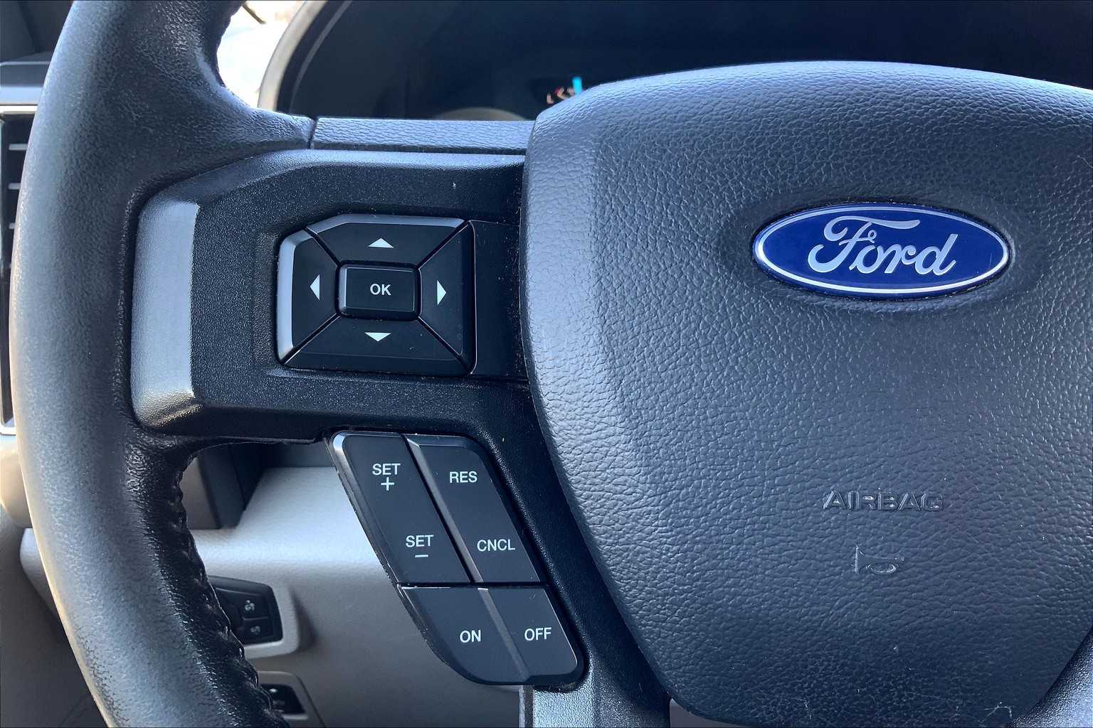 2020 Ford F-150 XLT photo 20