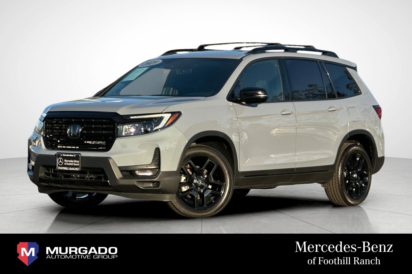 2025 Honda Passport Black Edition's photo