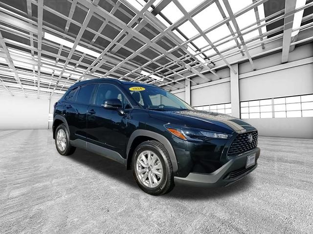 2024 Toyota Corolla Cross LE