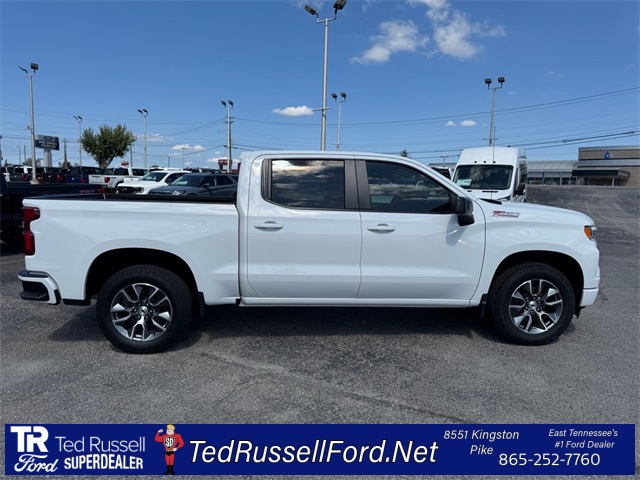 2024 Chevrolet Silverado 1500 RST photo 4