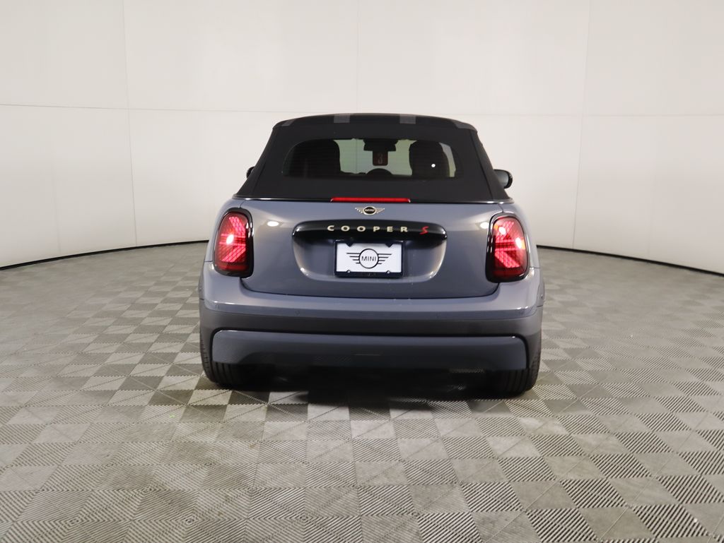 2026 Mini Cooper Convertible Iconic photo 14