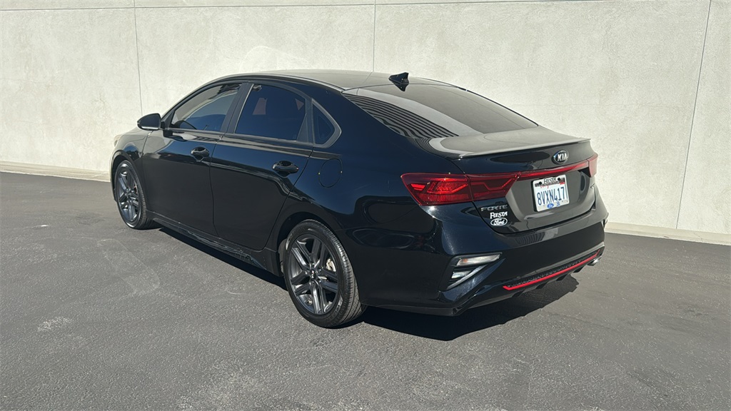 2021 Kia Forte GT-Line photo 4