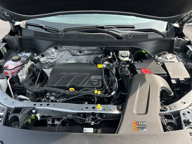 2025 Chevrolet Trax LT photo 18
