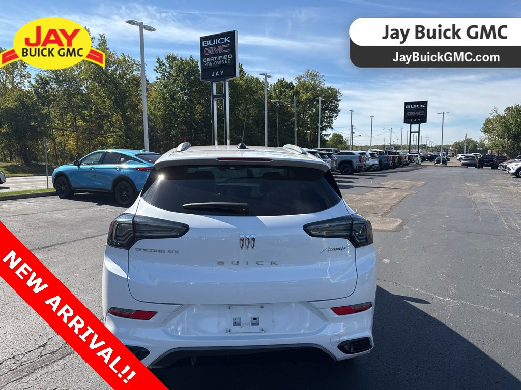 2024 Buick Encore GX Avenir photo 6