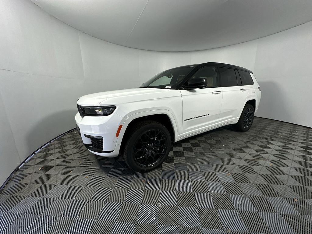 2025 Jeep Grand Cherokee L Summit Reserve photo 4