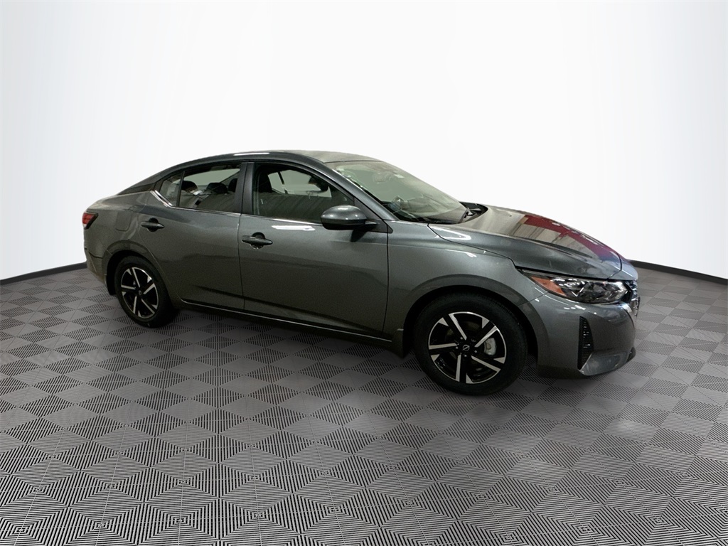 2025 Nissan Sentra SV photo 4