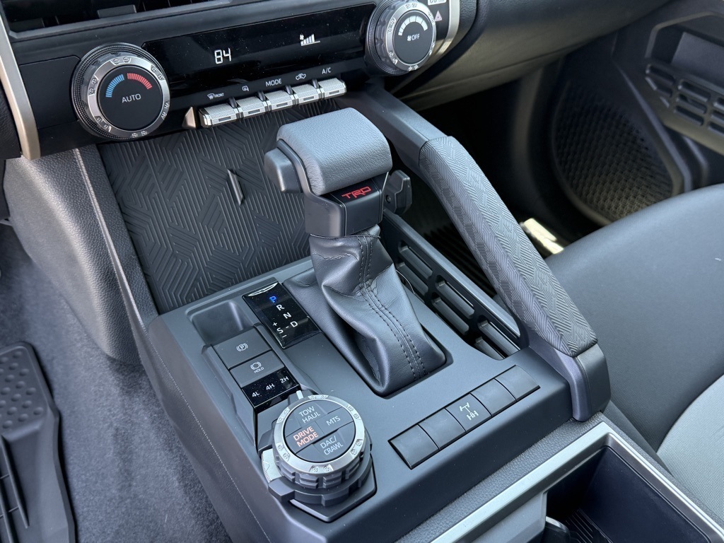 2025 Toyota Tacoma TRD 4x4 photo 21