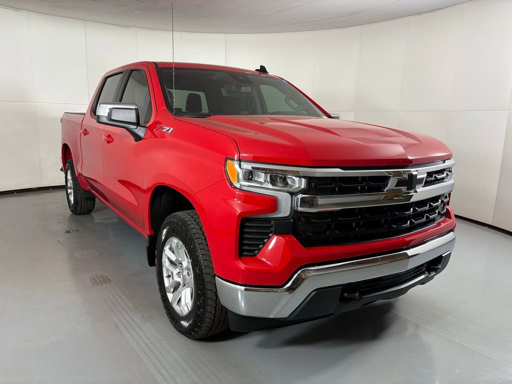 2026 Chevrolet Silverado 1500 LT photo 2