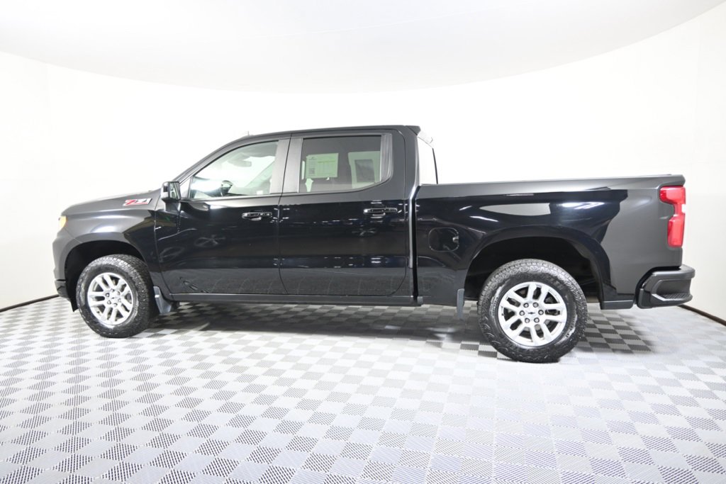 2022 Chevrolet Silverado 1500 RST photo 3