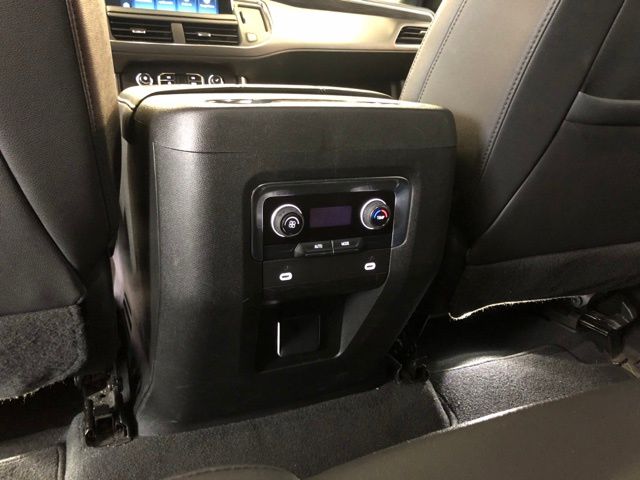 2023 Chevrolet Tahoe LT photo 3