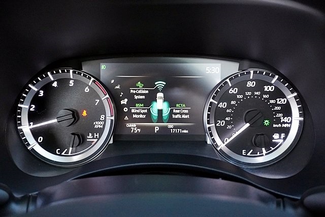 Used 2024 White Toyota LE image 33