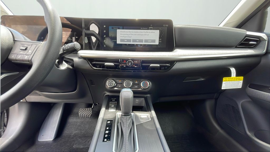 2025 Nissan Kicks SV photo 10