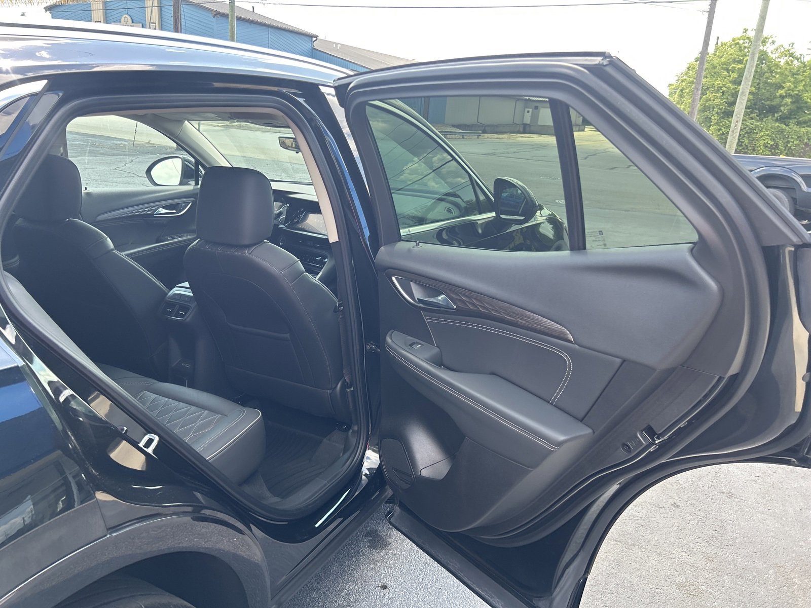 2023 Buick Envision Avenir photo 33