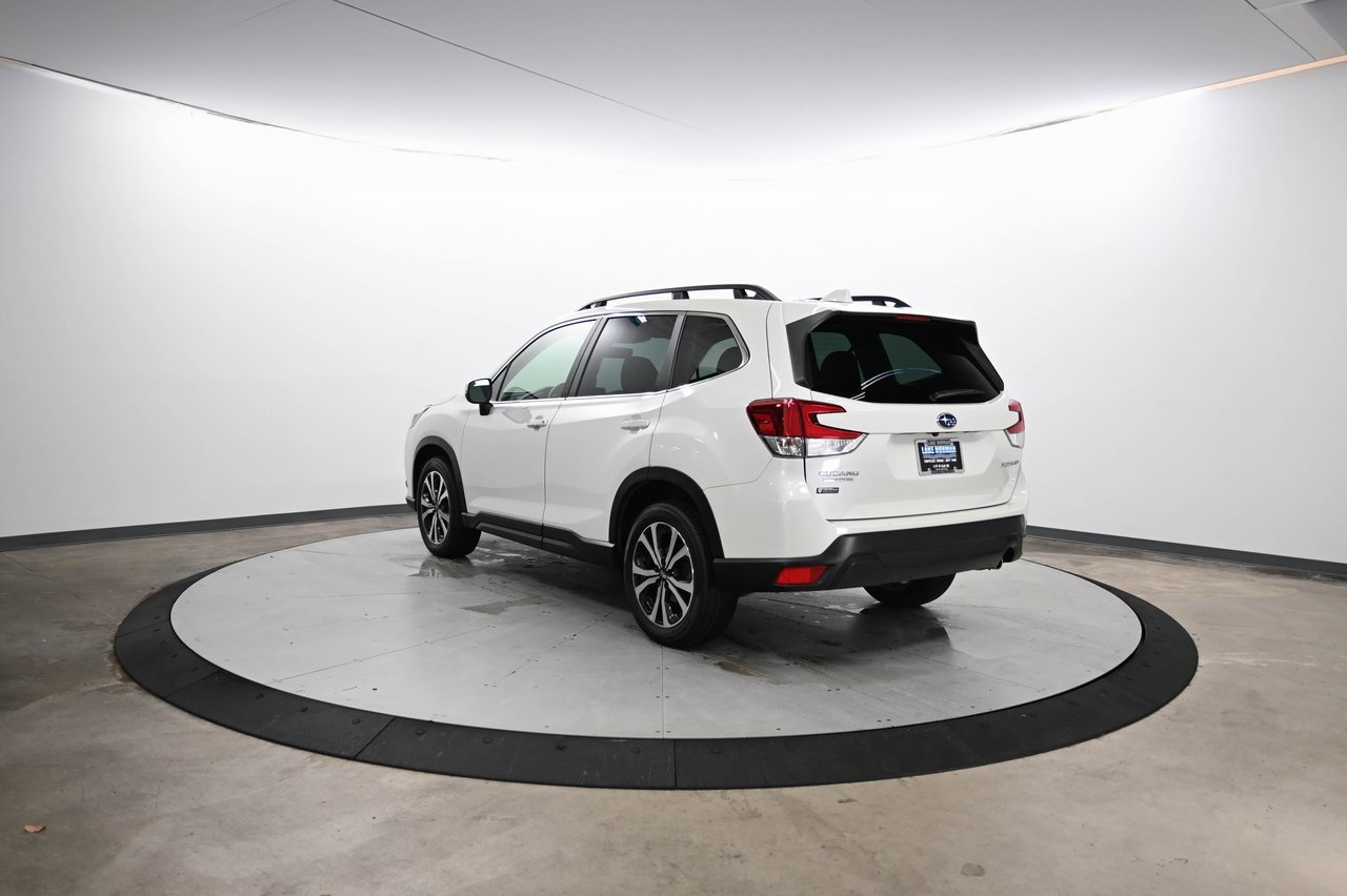 2022 Subaru Forester Limited photo 4