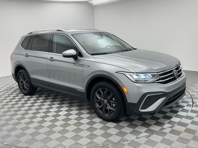 2024 Volkswagen Tiguan SE Wolfsburg Edition photo 3