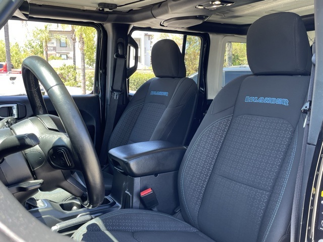 2021 Jeep Wrangler Unlimited Islander photo 14