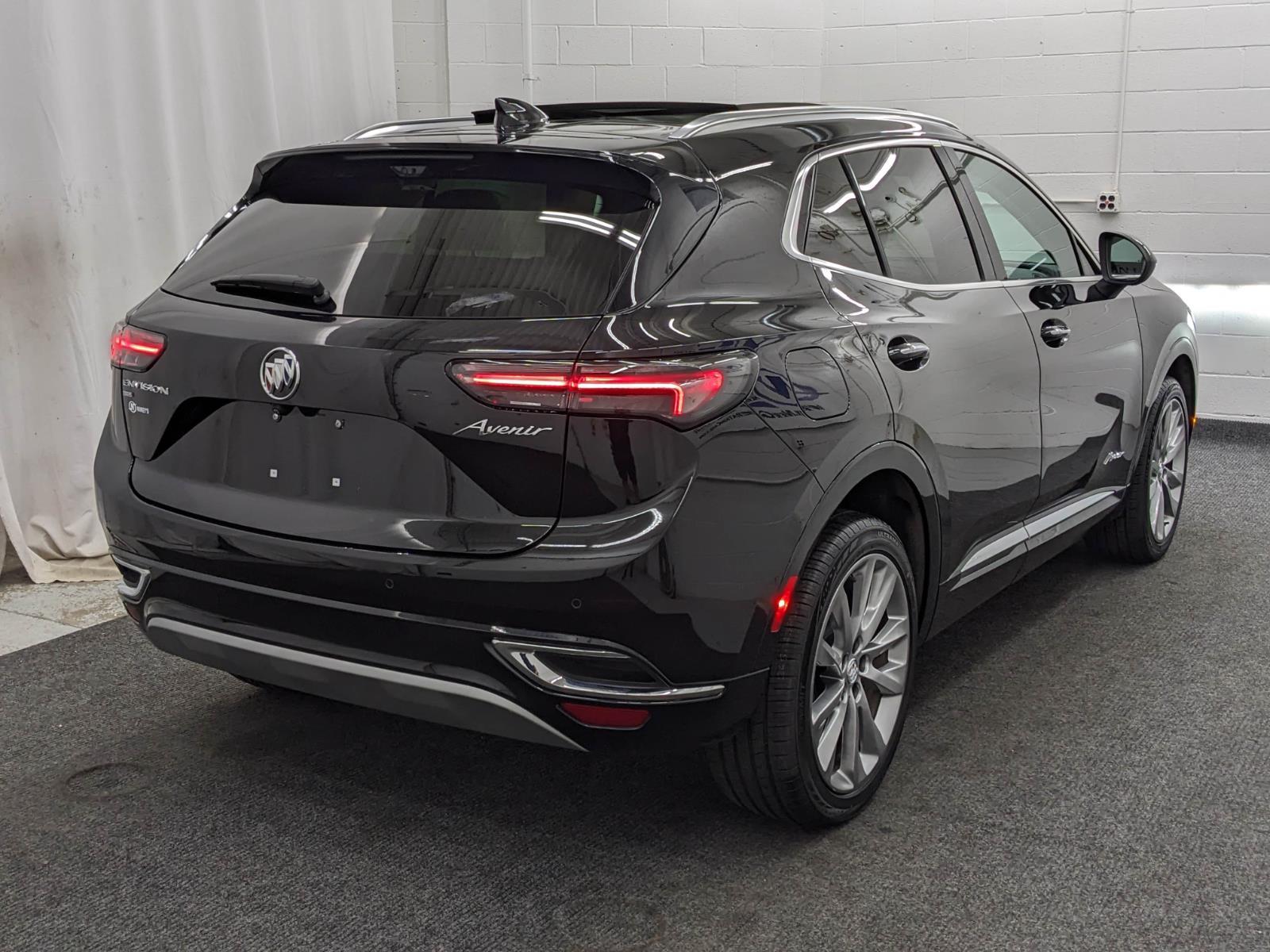 2023 Buick Envision Avenir photo 2