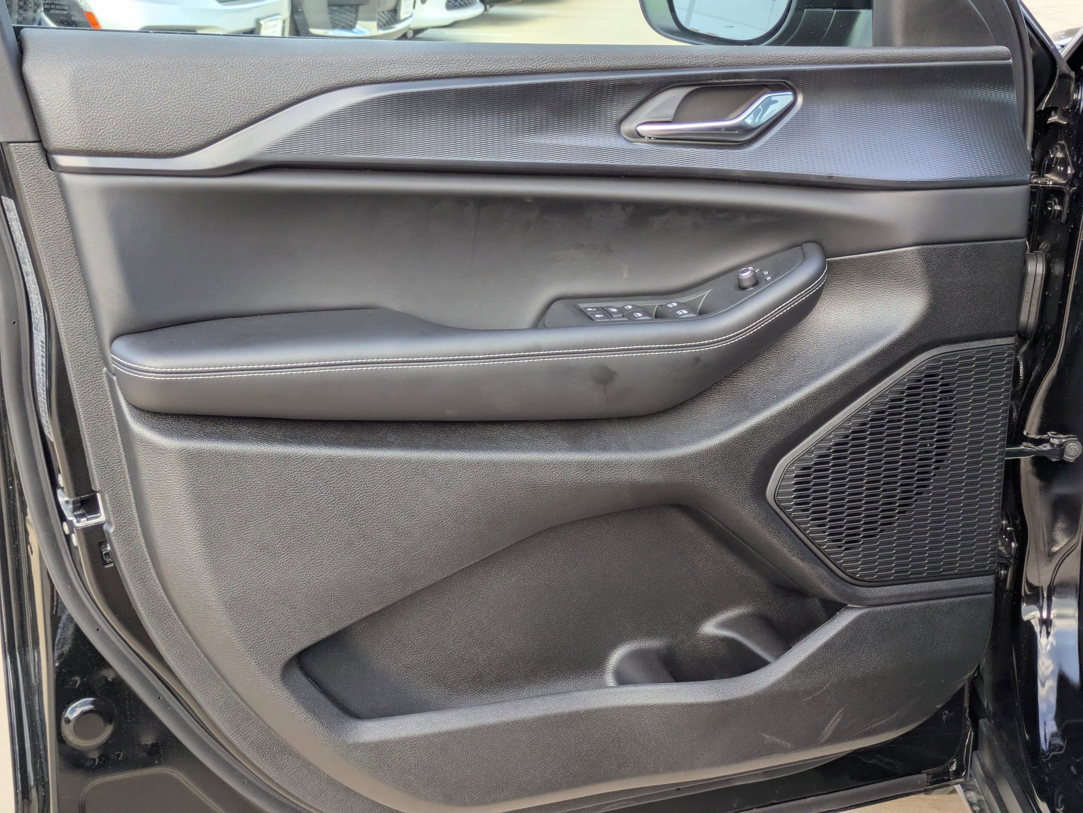 2025 Jeep Grand Cherokee Laredo X photo 9