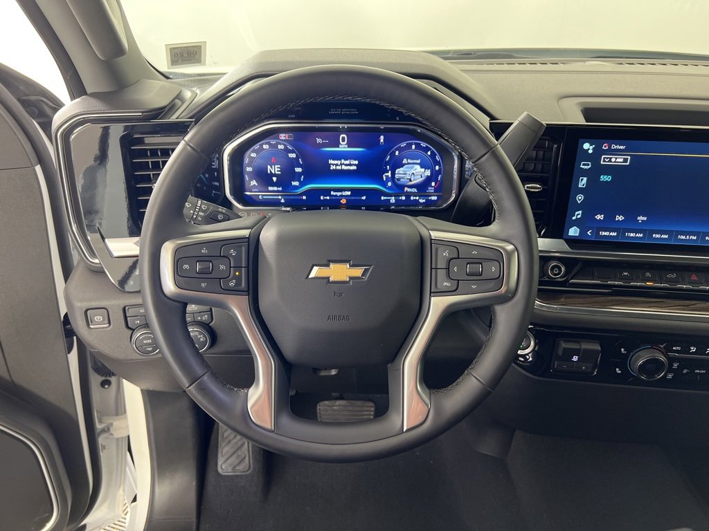 2025 Chevrolet Silverado 1500 LT photo 15