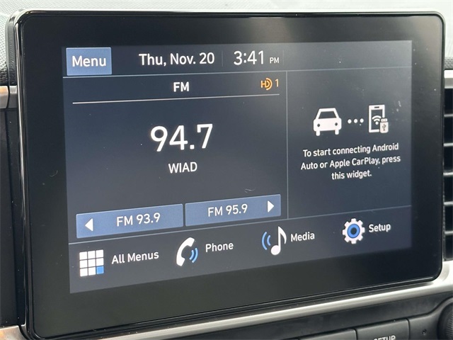 2023 Hyundai Venue SEL Limited photo 2