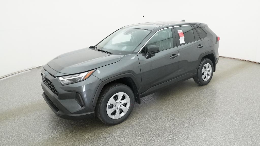 2025 Toyota RAV4 LE's photo