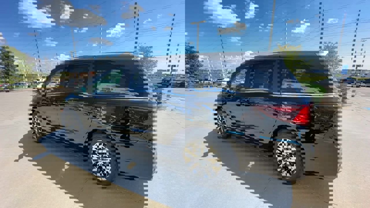 2026 Honda Odyssey EX-L photo 6