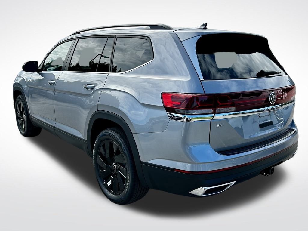 2026 Volkswagen Atlas SE Technology photo 4