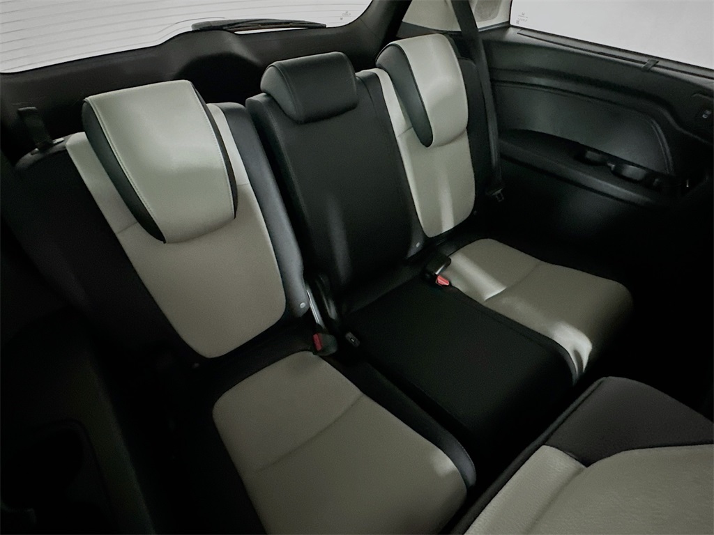 2026 Honda Odyssey Elite photo 28