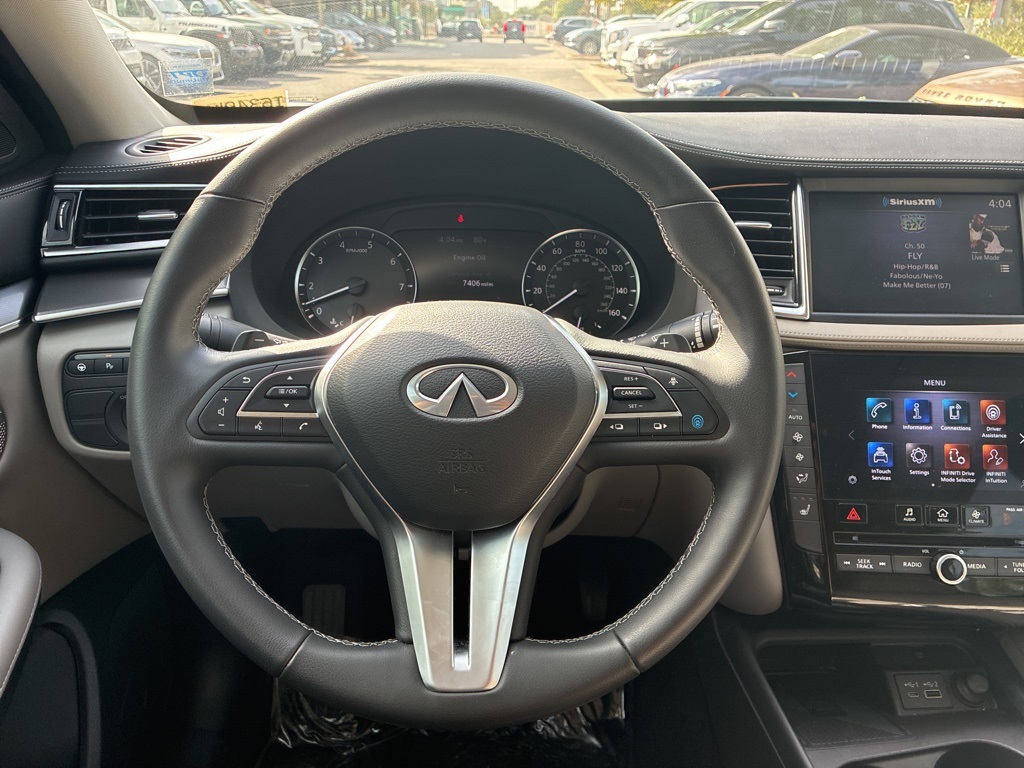 2024 Infiniti QX50 Luxe AWD photo 11