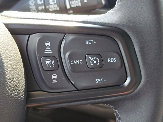 2025 Jeep Wrangler Willys photo 18