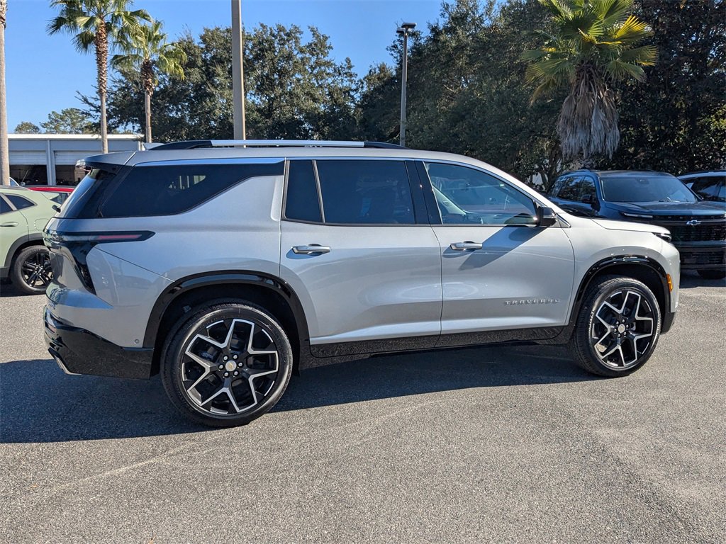 2026 Chevrolet Traverse High Country photo 3