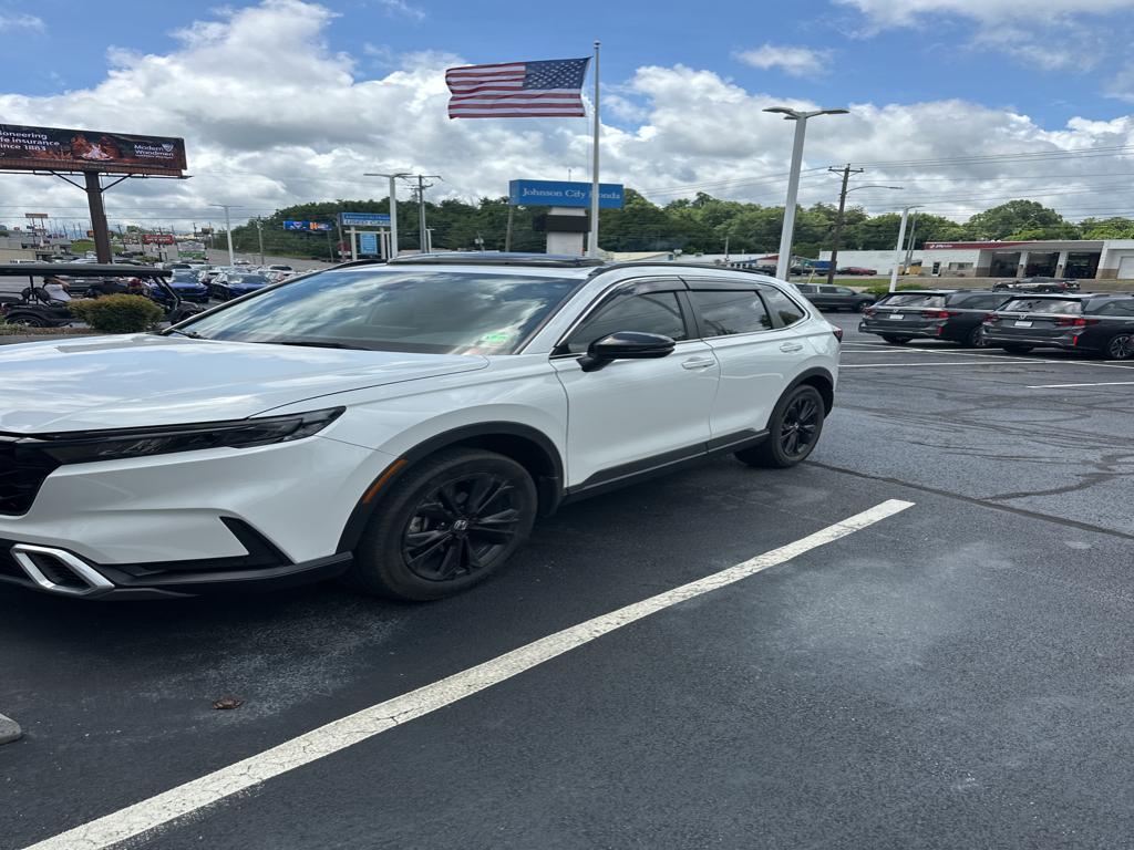2023 Honda CR-V Hybrid Sport Touring photo 2