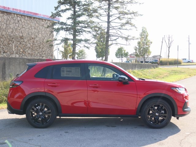 2026 Honda HR-V Sport photo 4