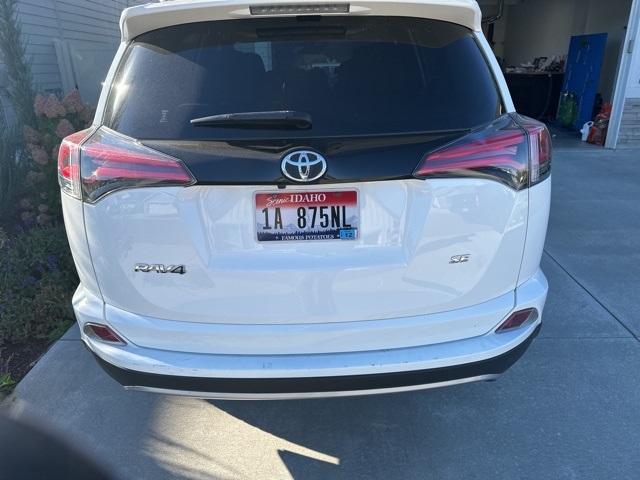 2018 Toyota RAV4 SE photo 4