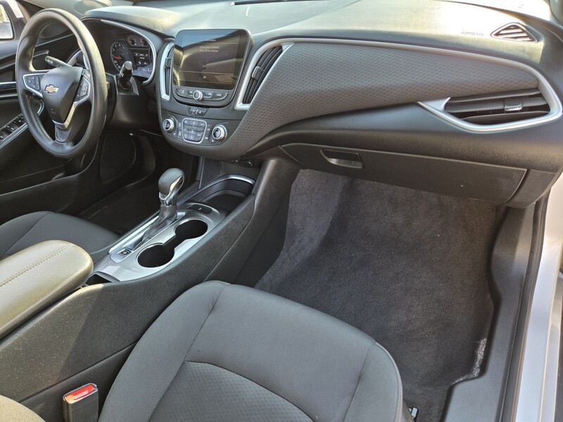 2022 Chevrolet Malibu 1LT photo 15