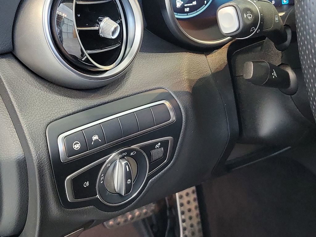 2022 Mercedes Benz C 300 Coupe photo 16