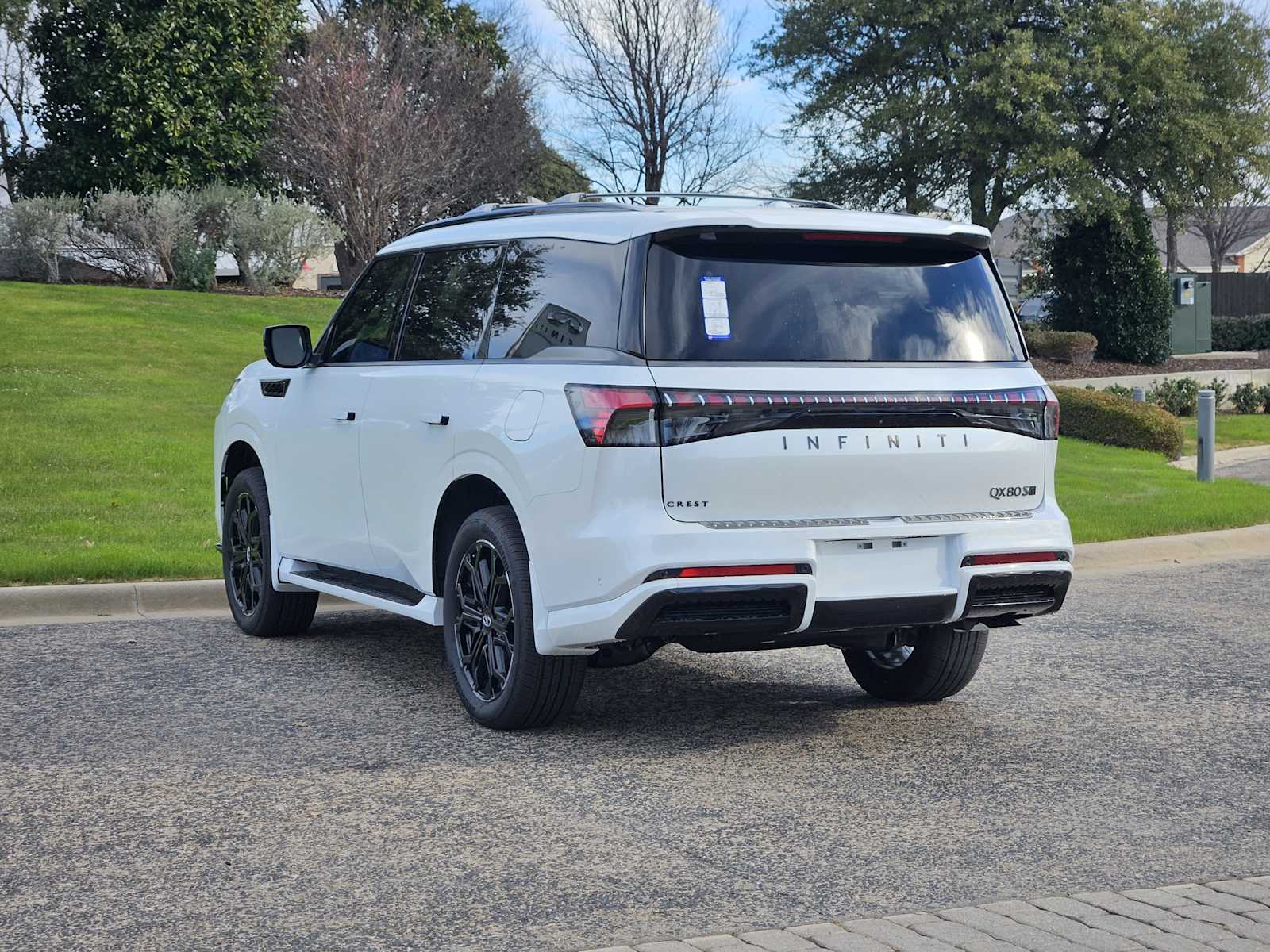 2026 INFINITI QX80 Sport - Photo 3