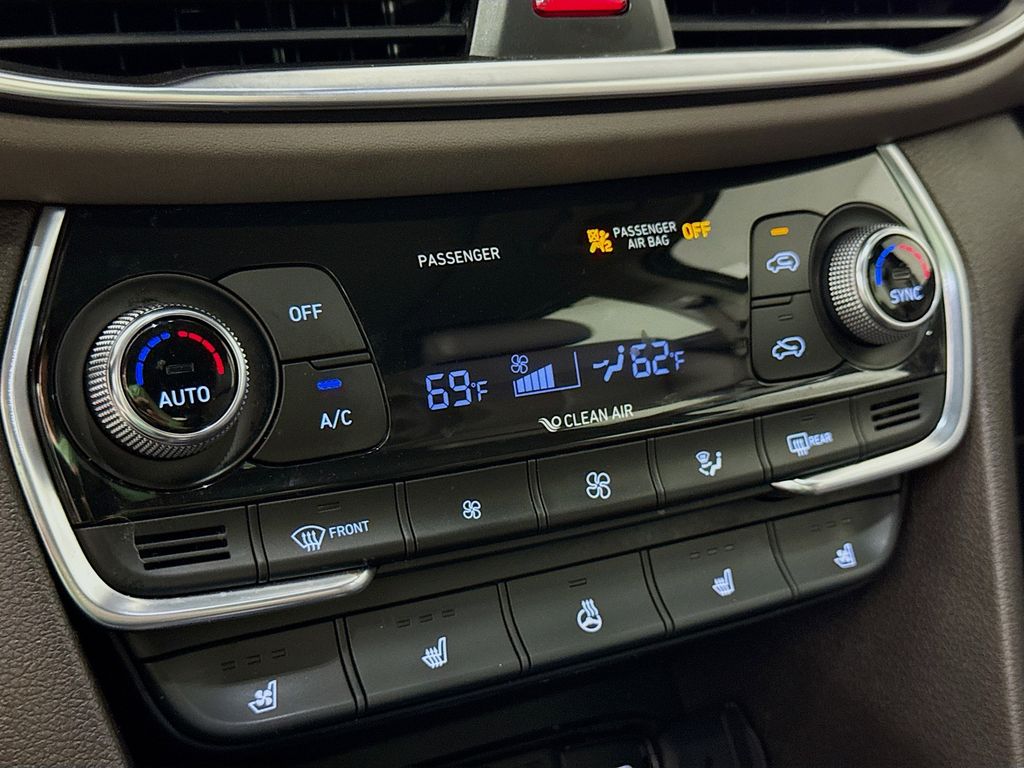 2020 Hyundai Santa Fe Limited photo 20