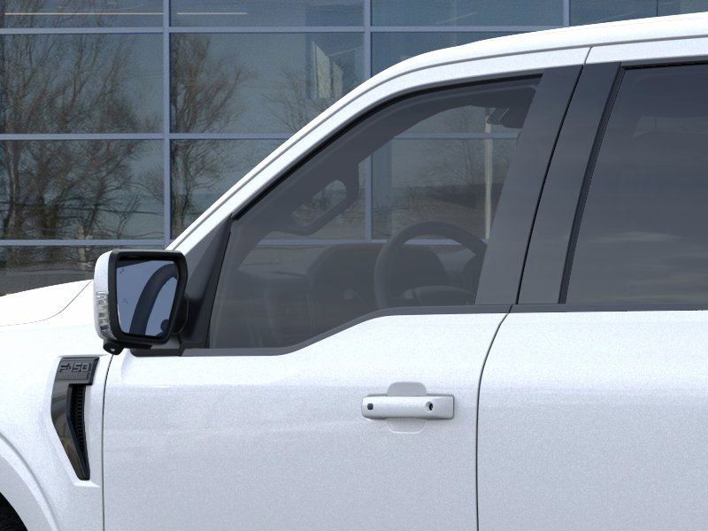 2025 Ford F-150 Lariat photo 17