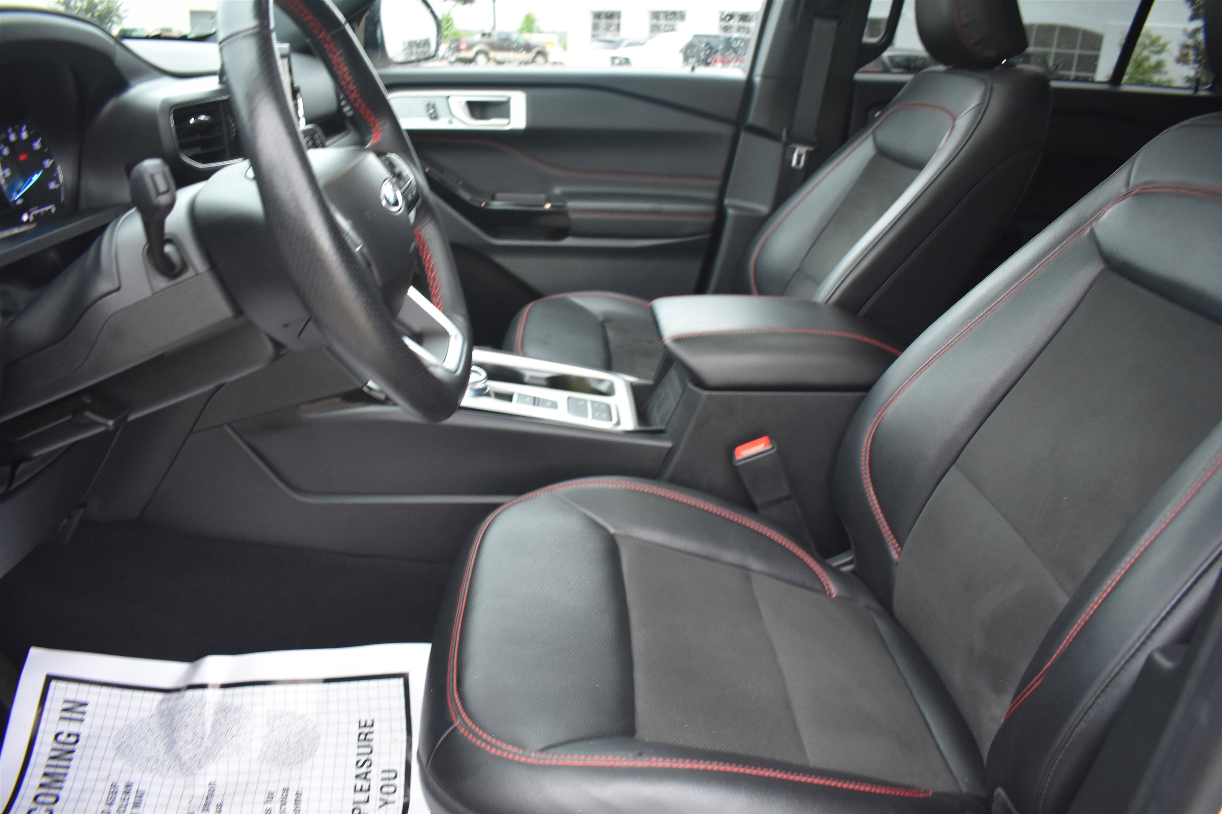 2023 Ford Explorer ST-Line photo 7