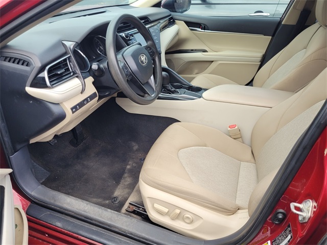 2019 Toyota Camry LE photo 4
