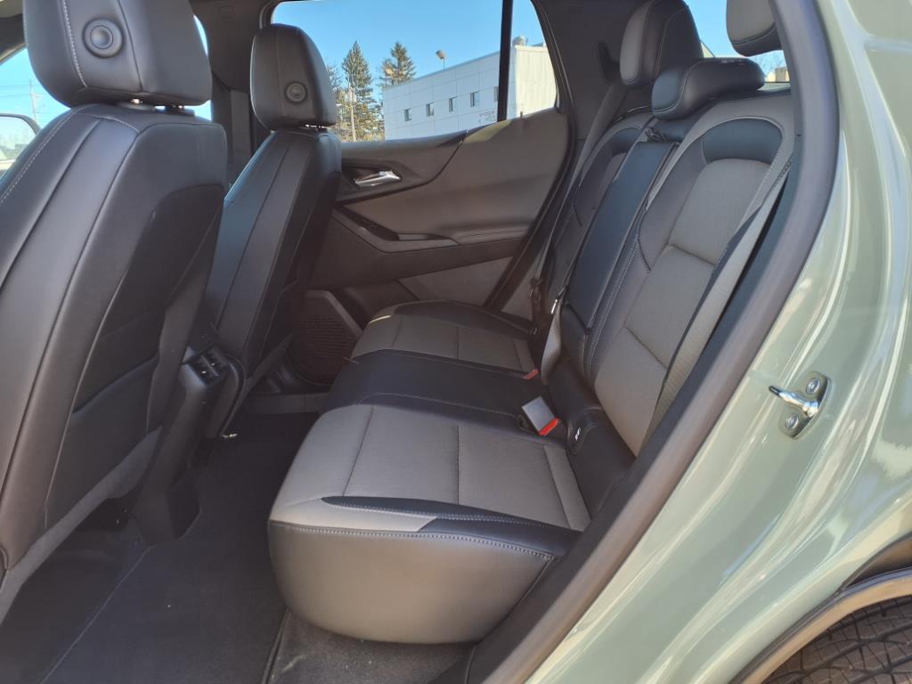 2025 Chevrolet Equinox LT photo 14