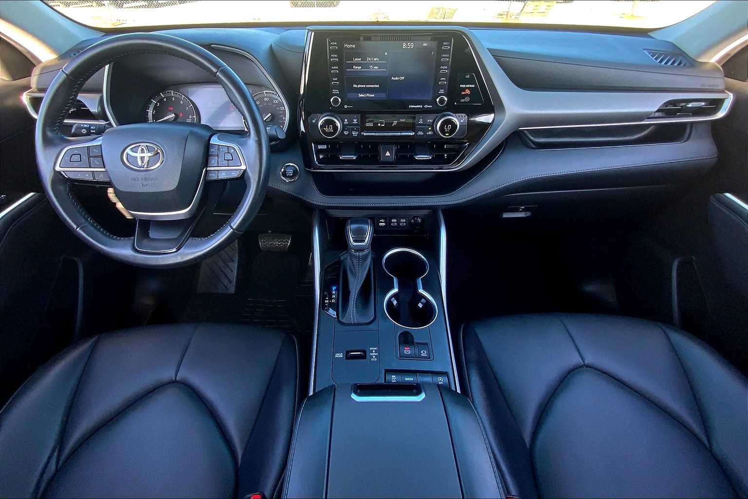 2022 Toyota Highlander XLE photo 13
