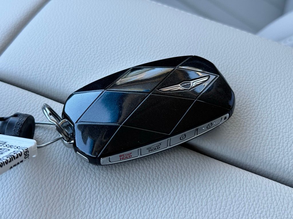 2025 Genesis GV80 2.5T AWD photo 31