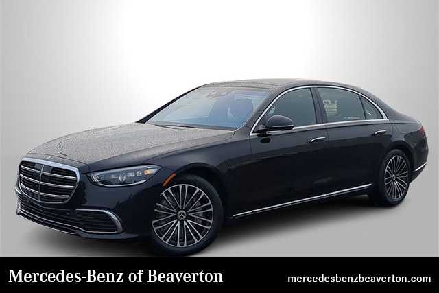 2025 Mercedes-Benz S-Class S 580e's photo