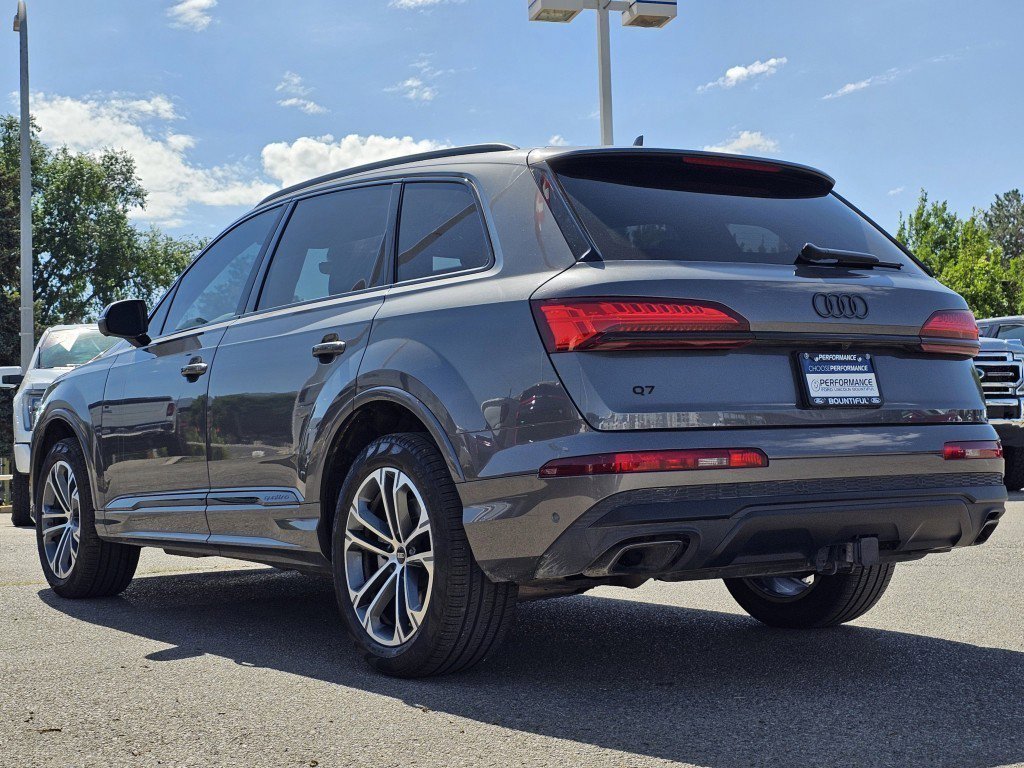 2025 Audi Q7 45 Premium Plus photo 12