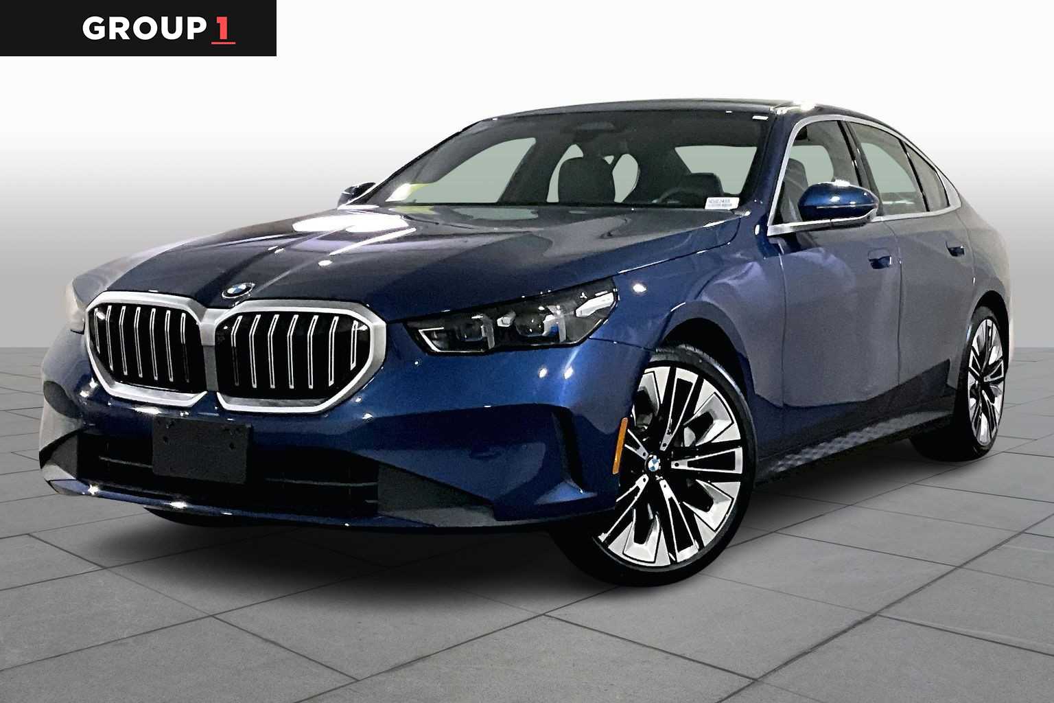 2025 BMW 5 Series 530i's photo