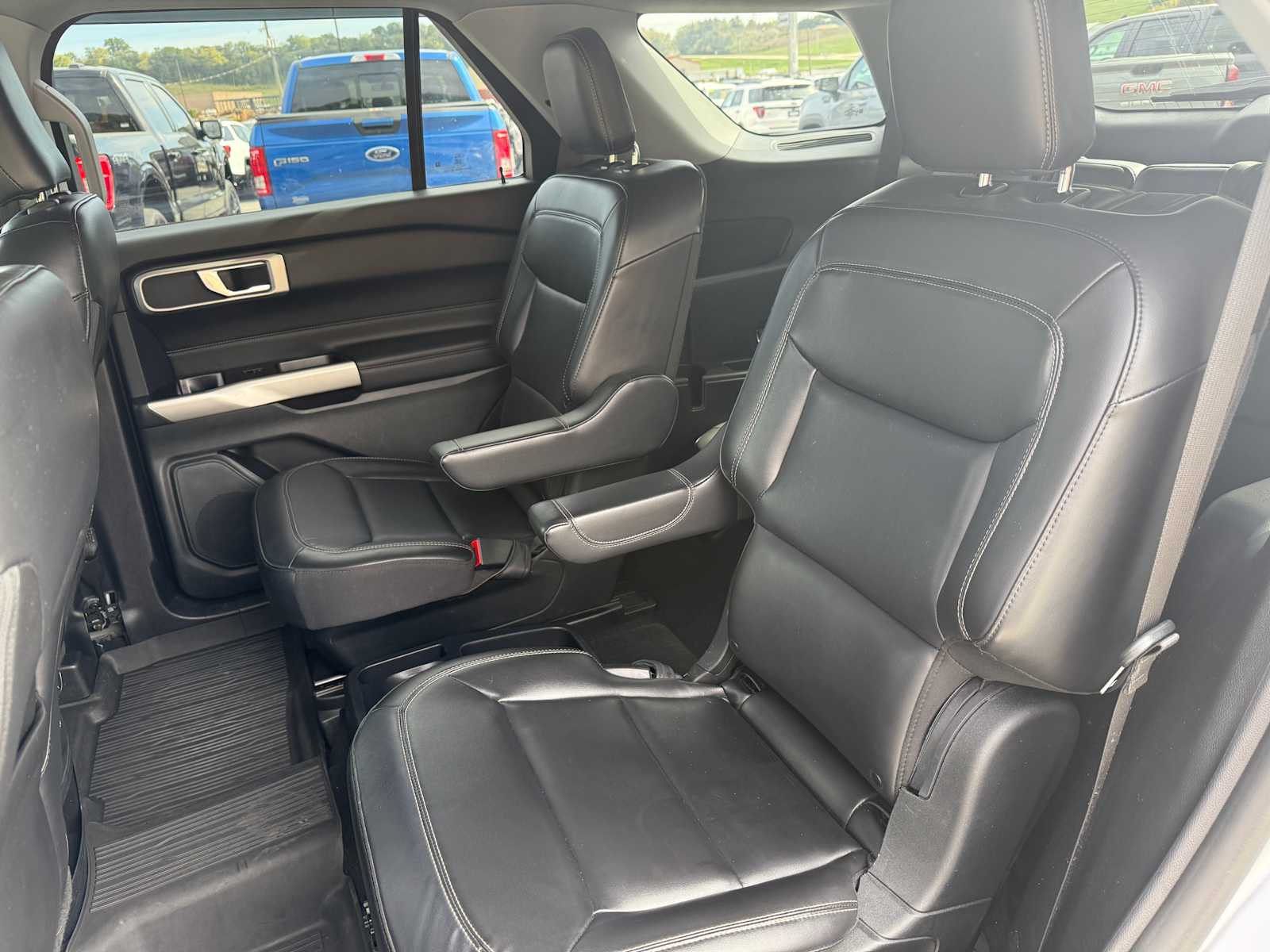2021 Ford Explorer XLT photo 31